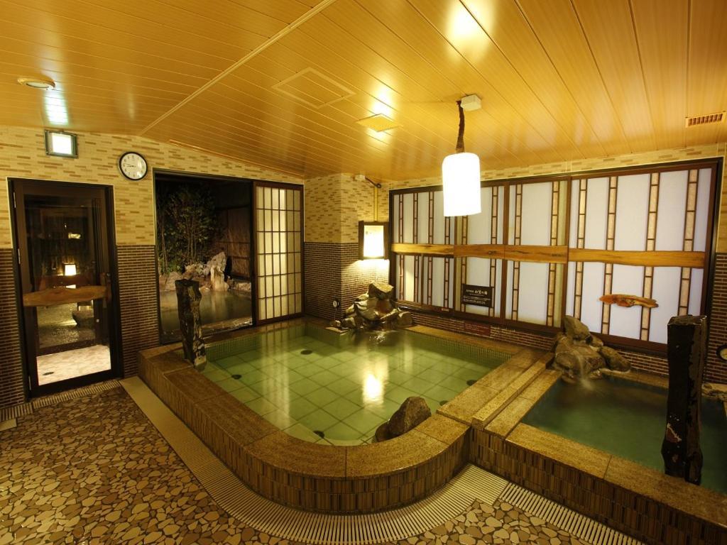 Dormy Inn Himeji Natural Hot Spring Extérieur photo